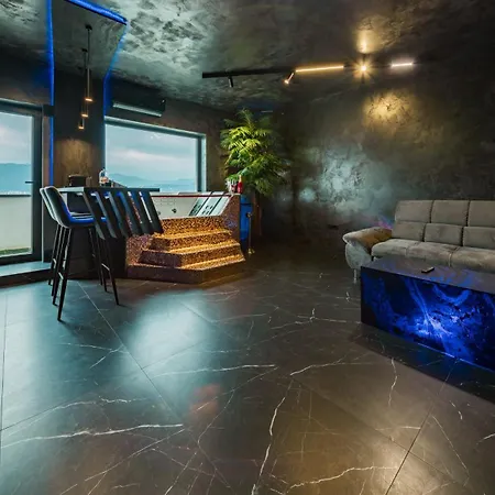 Apartment Virtual Dreamscape With Jacuzzi *