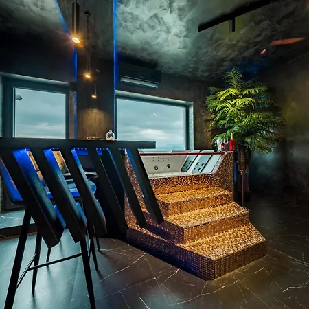 Virtual Dreamscape With Jacuzzi