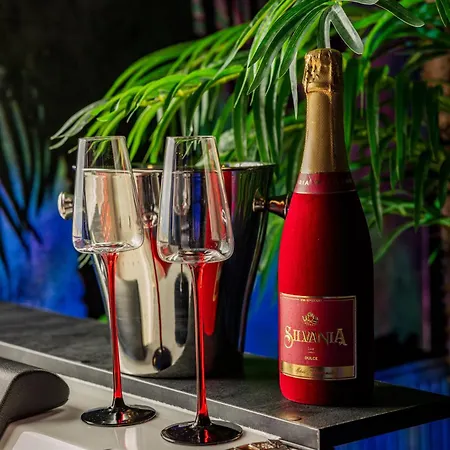 Virtual Dreamscape With Jacuzzi Apartment