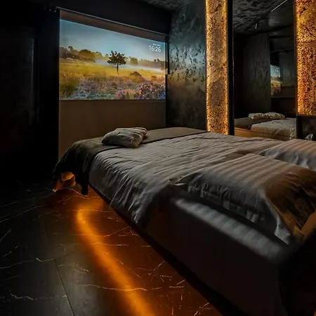 Virtual Dreamscape With Jacuzzi Brasov