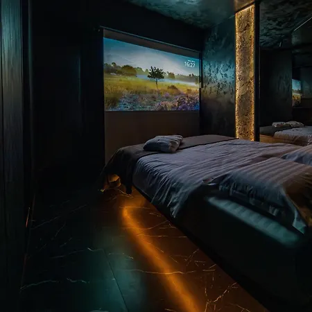 Apartment Virtual Dreamscape With Jacuzzi