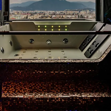 Apartment Virtual Dreamscape With Jacuzzi