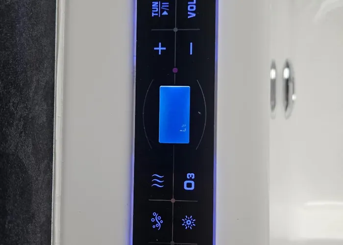 Virtual Dreamscape With Jacuzzi