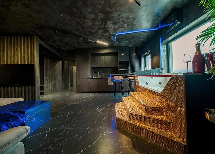 Virtual Dreamscape With Jacuzzi Apartman